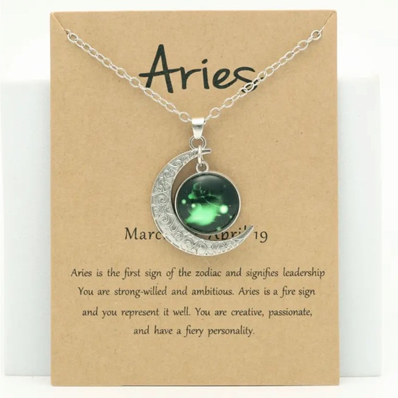 Luminous Zodiac Retro Moon Pendant Necklace & Card NIP - Picture 12 of 15